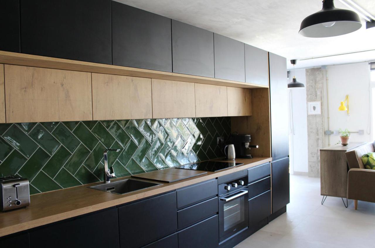 Loft Apartment *